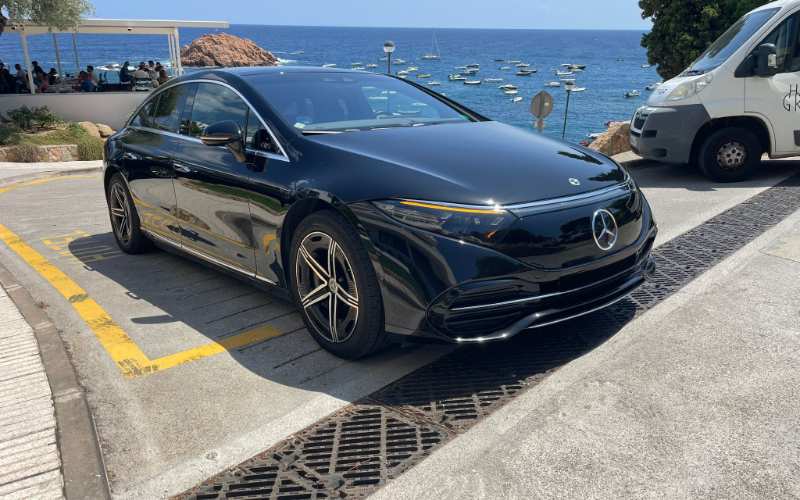 Mercedes-Benz EQS (2022)