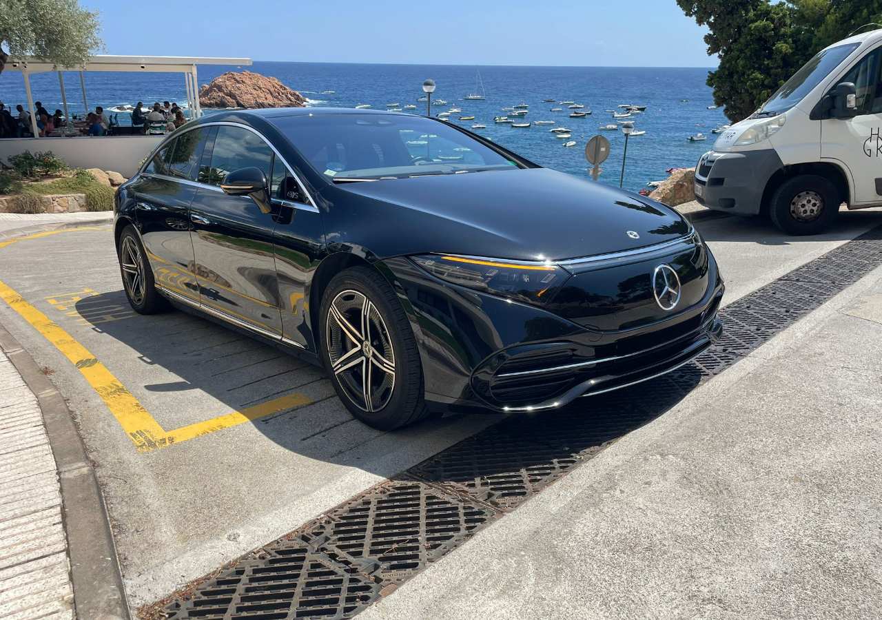 Mercedes-Benz EQS (2022)