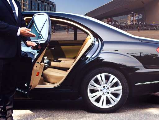 Transfers Group proporciona automóviles elegantes, limpios y técnicamente correctos